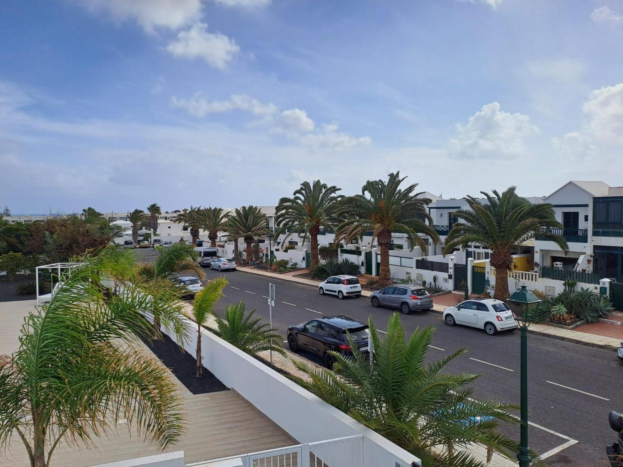 Апартаменты Luxury Sea View Senator Lanzarote Коста-Тегисе Экстерьер фото