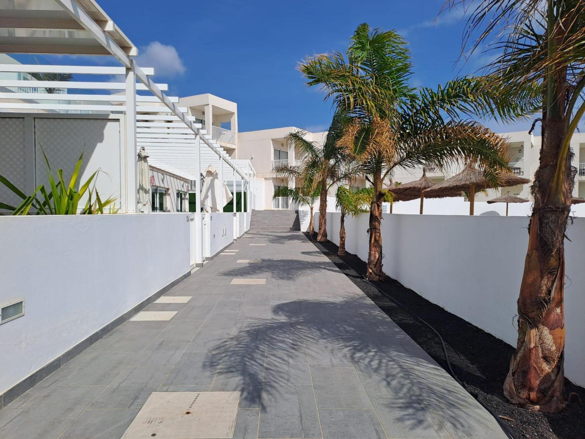 Апартаменты Luxury Sea View Senator Lanzarote Коста-Тегисе Экстерьер фото